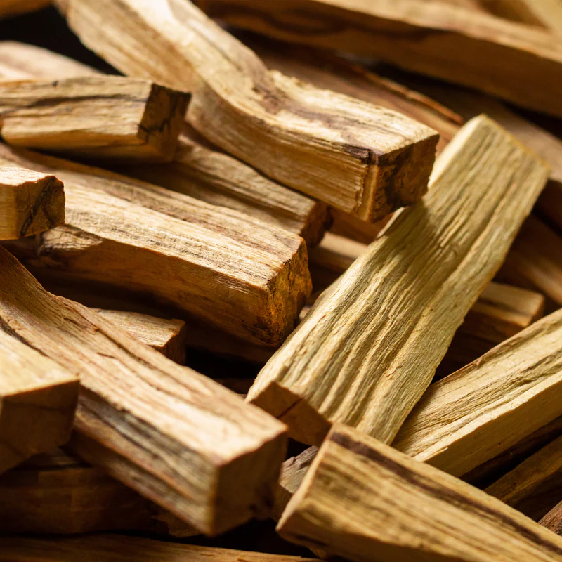 Palo Santo – Peruánske vonné drevo (Bursera graveolens) 🪵✨ (5ks)