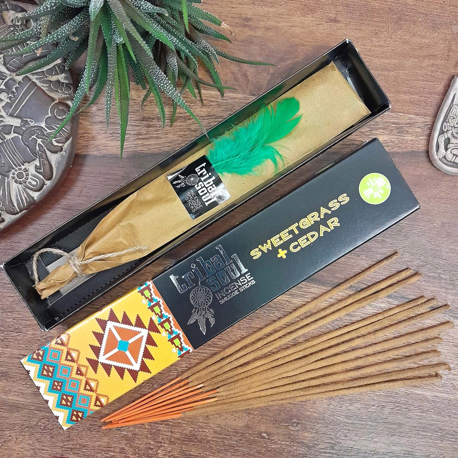 Vonné tyčinky Tribal Soul / Sweetgrass + Cedar